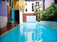 S2 Hotel Bang Saen Bagian luar foto